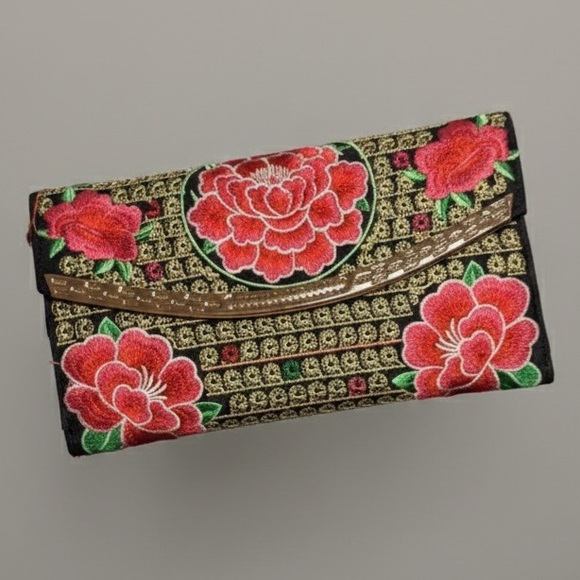 Handbags - Floral Embroidered Clutch - Black and Red